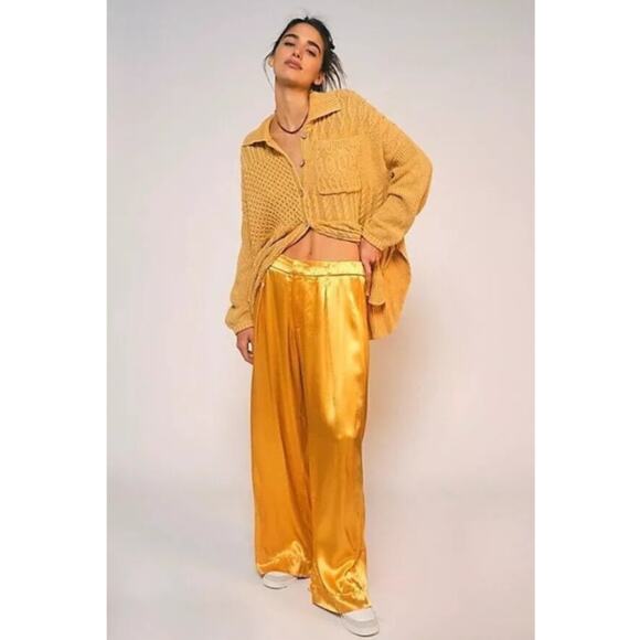 Free People Say Anything Oversized Cable Knit Cardigan Sweater in Yellow Size XS - Picture 1 of 10